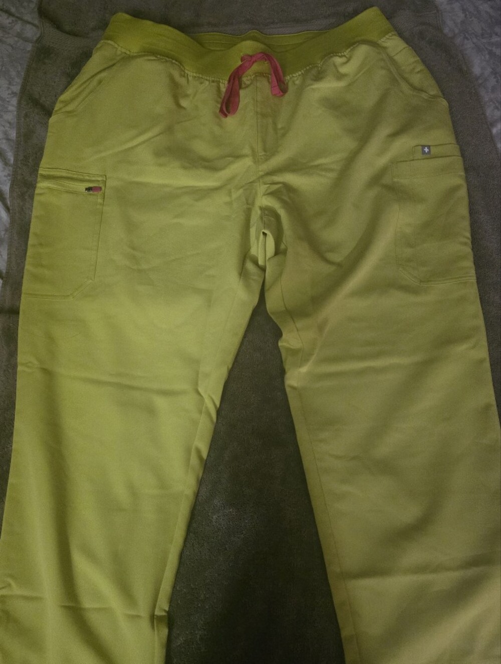 FIGS Women’s Yola High Waisted Scrub Pants  limeade  Size 3XLP